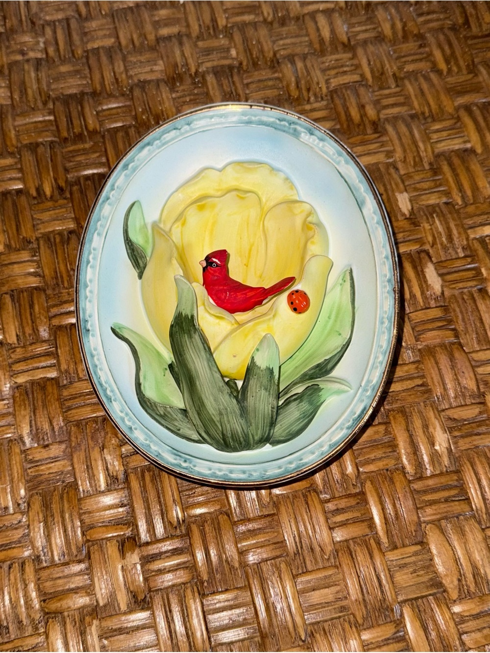 vintage 3D ceramic cardinal wall pocket Napco / Japan